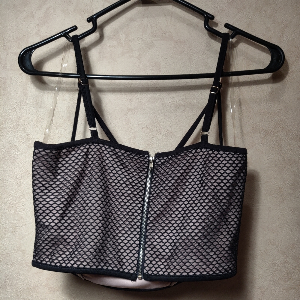 Netted Crop Top - Picture 4 of 5